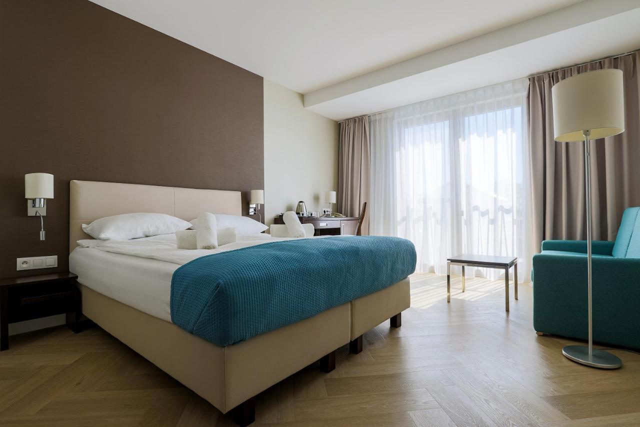Hotel Meridian Chalupy Ngoại thất bức ảnh