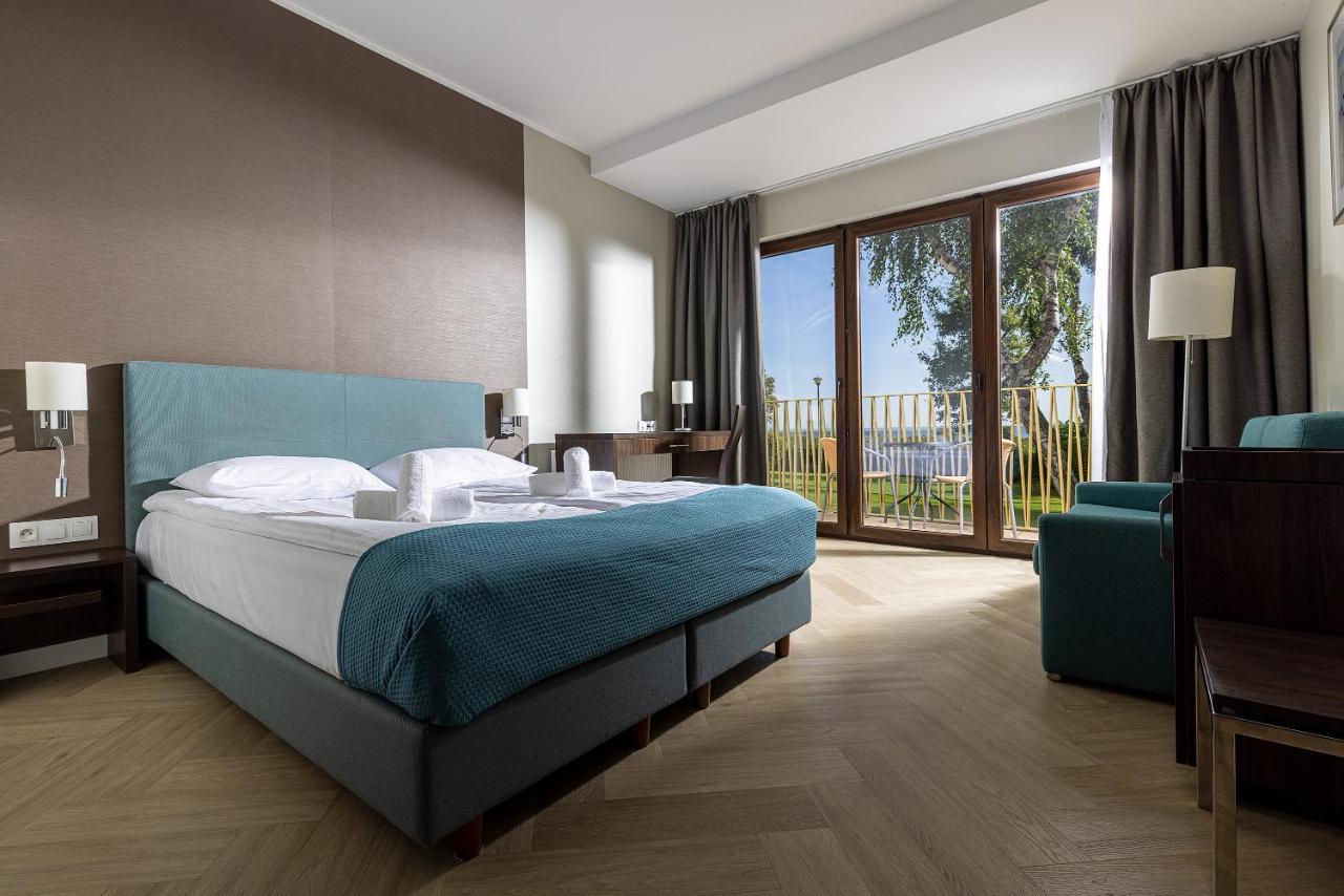 Hotel Meridian Chalupy Ngoại thất bức ảnh