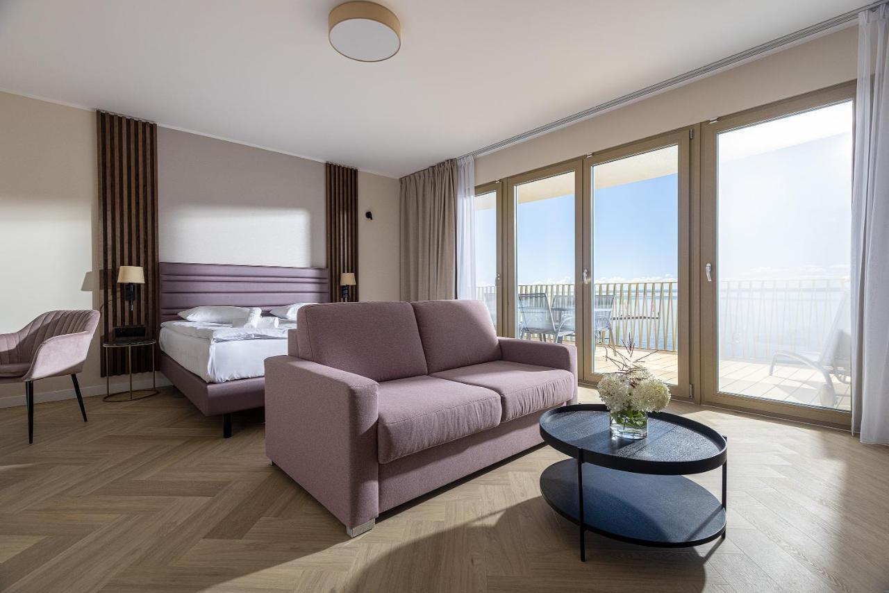 Hotel Meridian Chalupy Ngoại thất bức ảnh